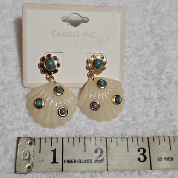 CAROLE INC Faux Shell Earrings with Faux Turquoise Detail, Post Back New - Picture 7 of 7